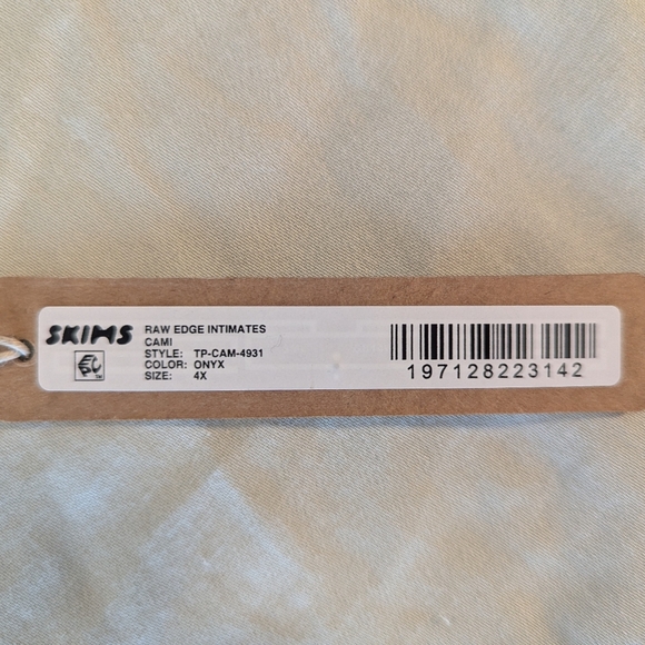 Skims NWT Raw Edge Intimates Cami sz 4x - Picture 3 of 3